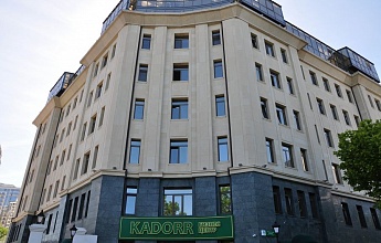 7-ETAZHNYI (7-storey) Shopping Center