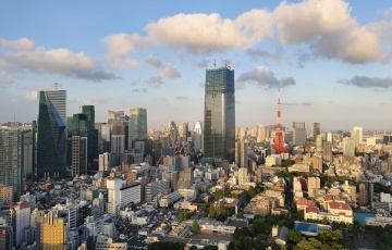 Japan's tallest skyscraper erected in Tokyo