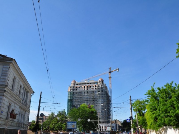 BELETAZH (Grant Tier). HOUSE at BELINSKOGO STREET